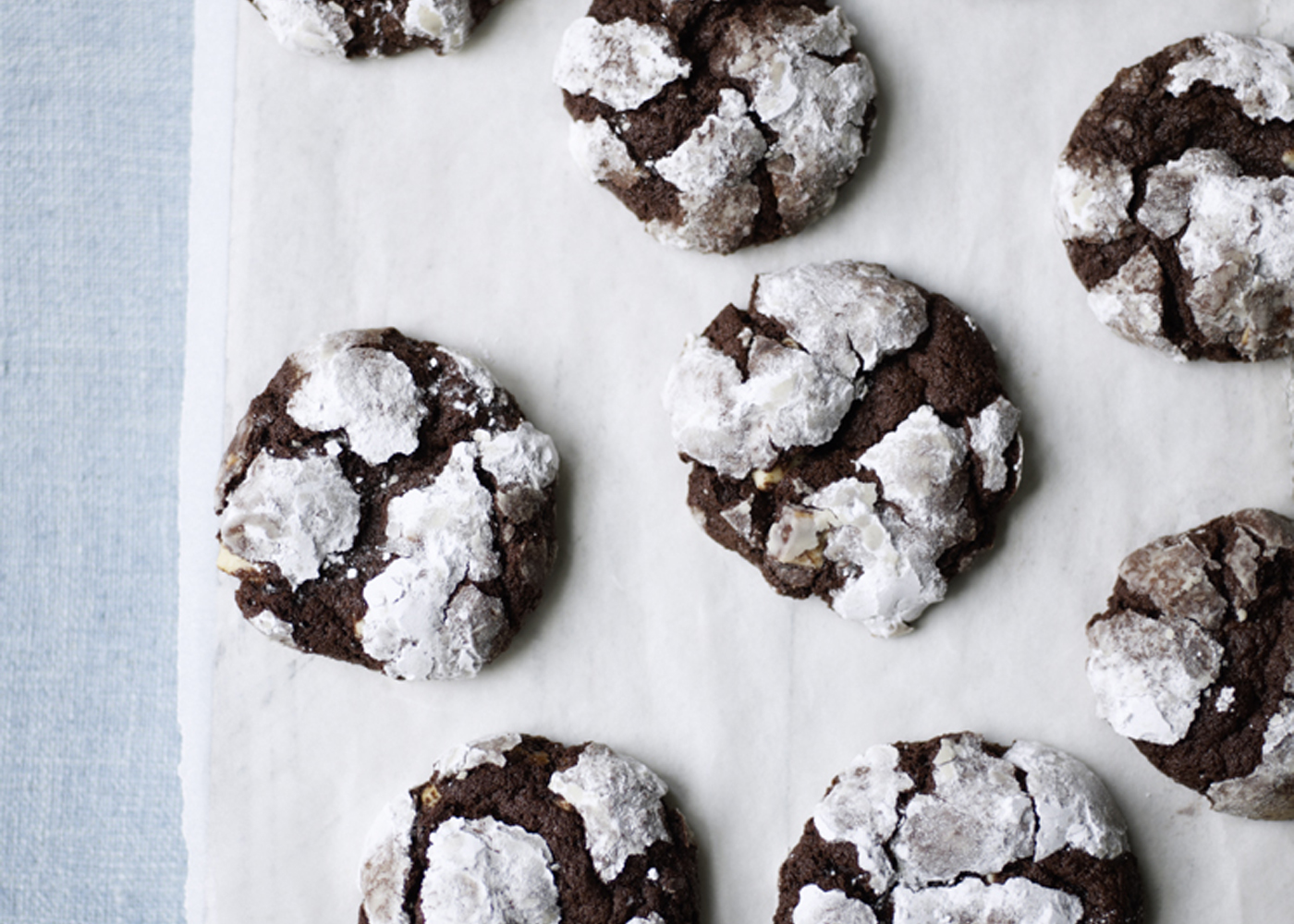 Double choc crackle cookies | FOODWISE